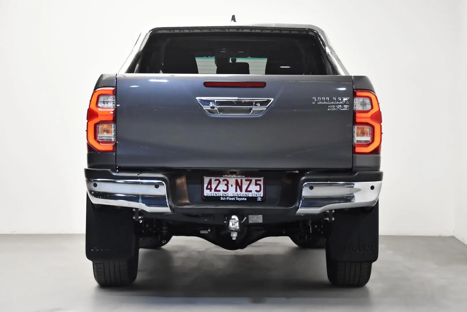 2021 Toyota Hilux Gallery Image 6