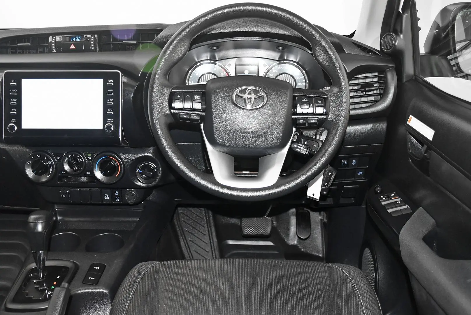 2023 Toyota Hilux Gallery Image 14