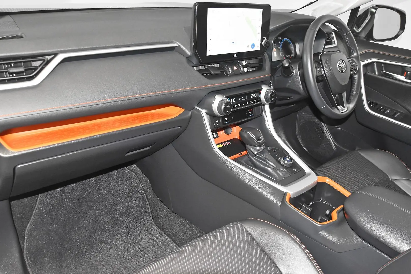 2024 Toyota RAV4 Gallery Image 17