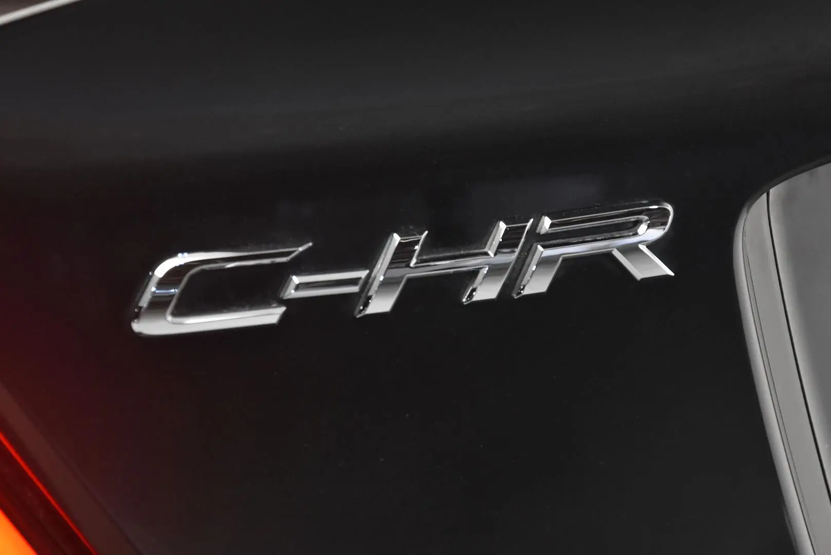 2022 Toyota C-HR Gallery Image 7