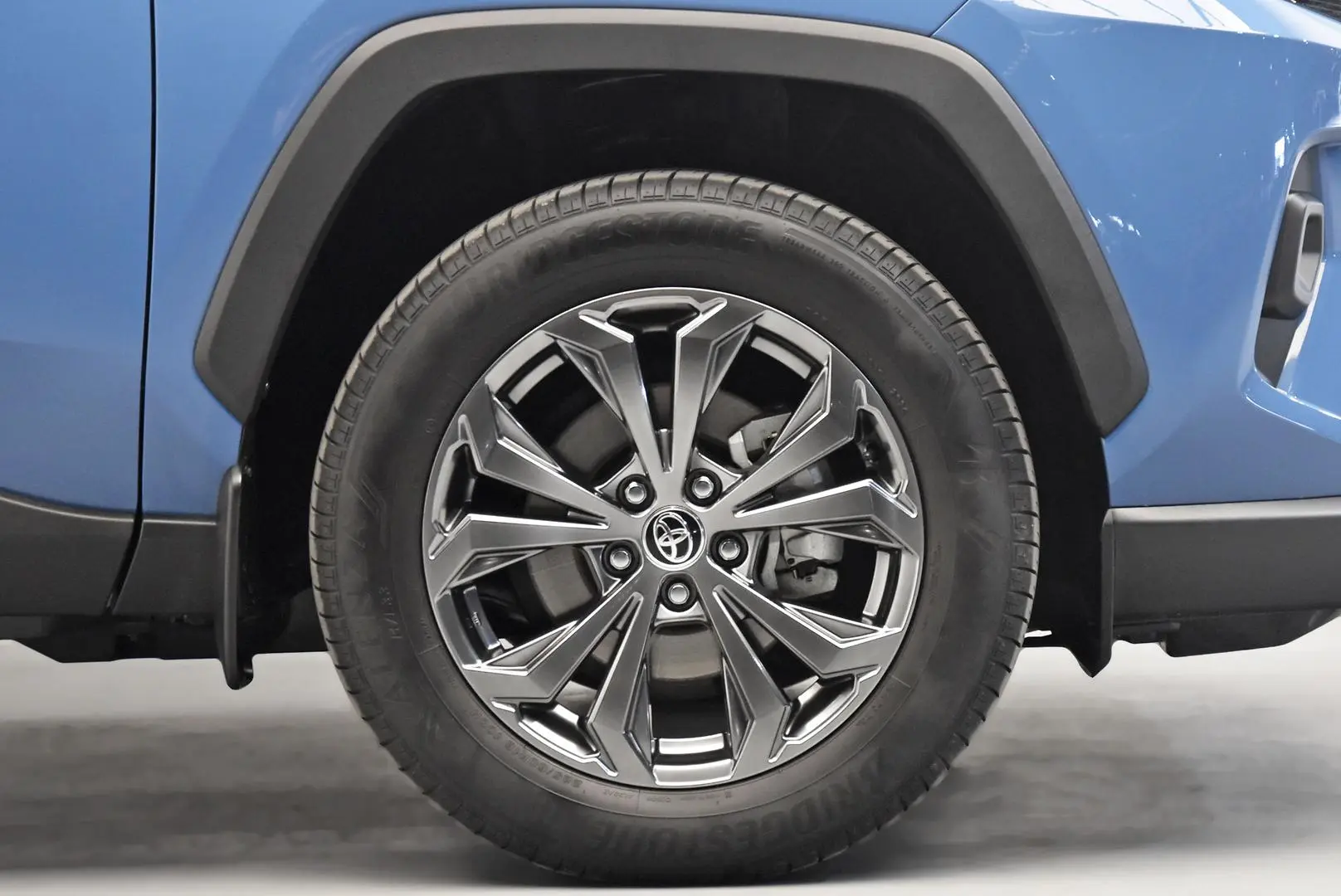 2024 Toyota RAV4 Gallery Image 23