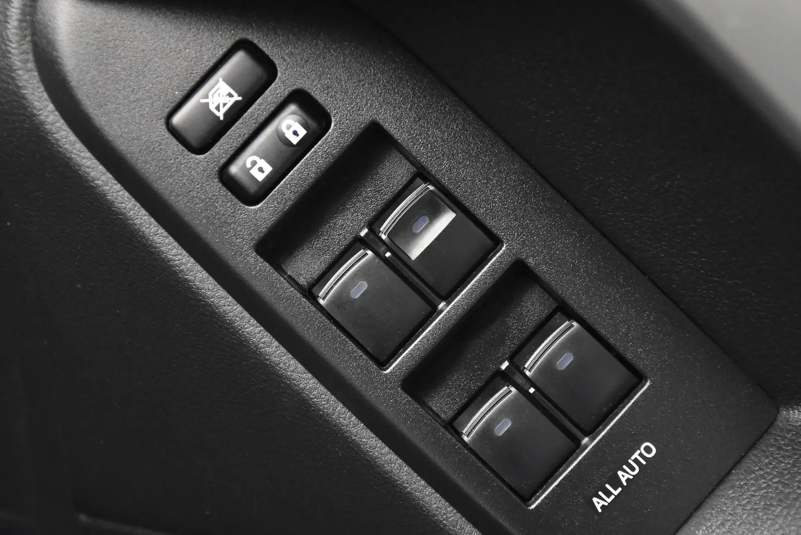 2021 Toyota Landcruiser Prado Gallery Image 8