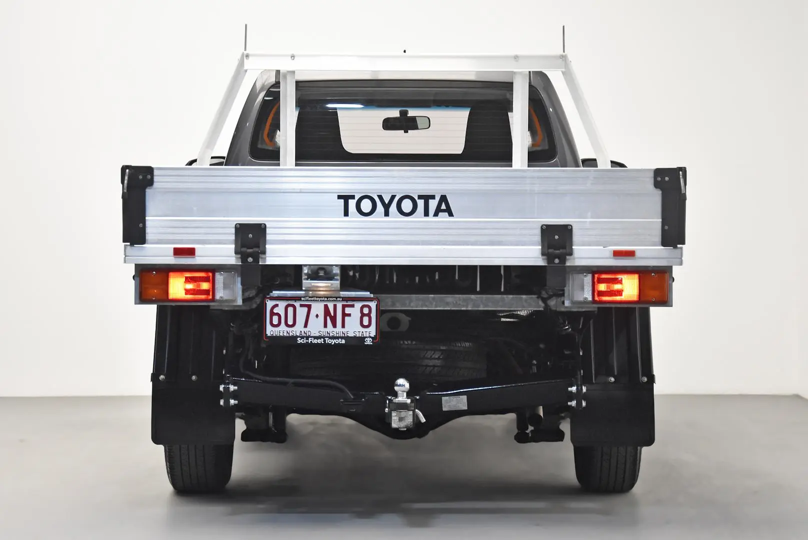 2018 Toyota Hilux Gallery Image 6