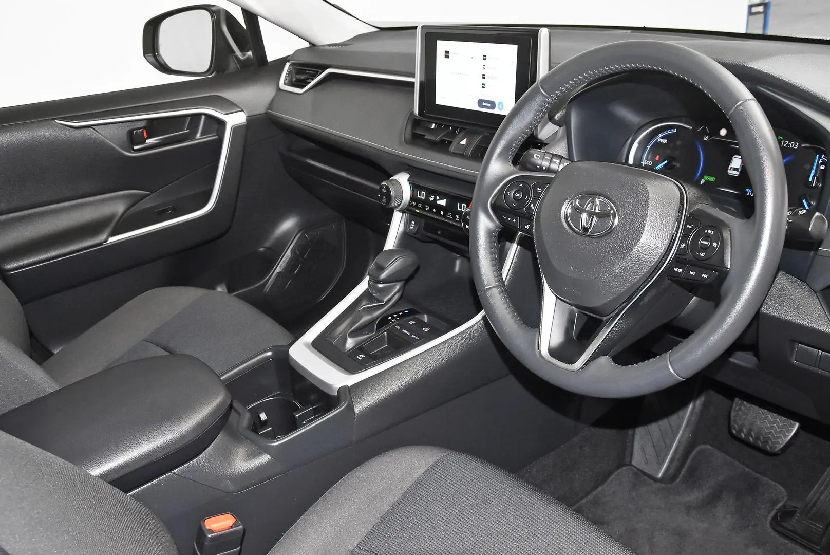 2024 Toyota RAV4 Gallery Image 9