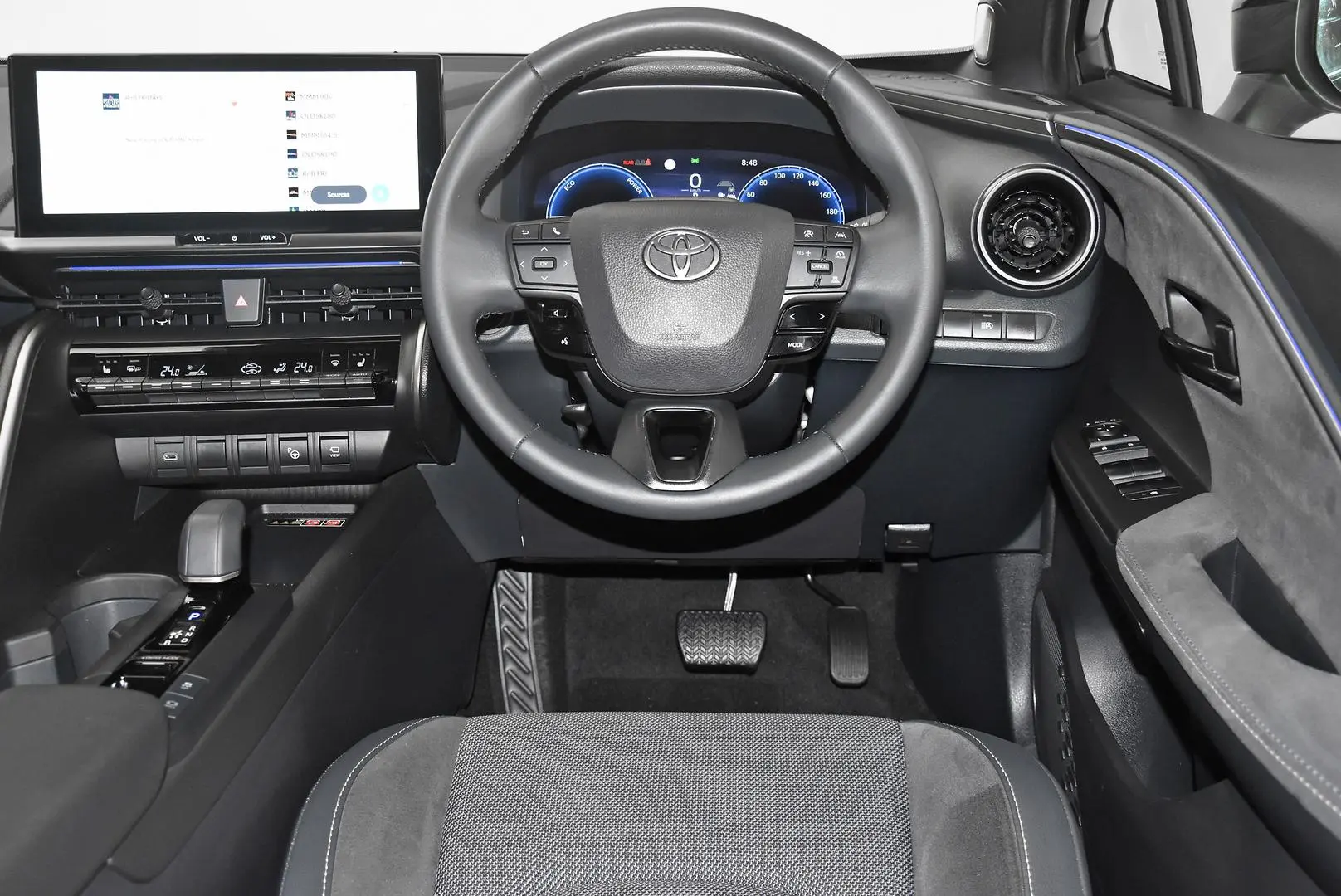 2023 Toyota C-HR Gallery Image 16