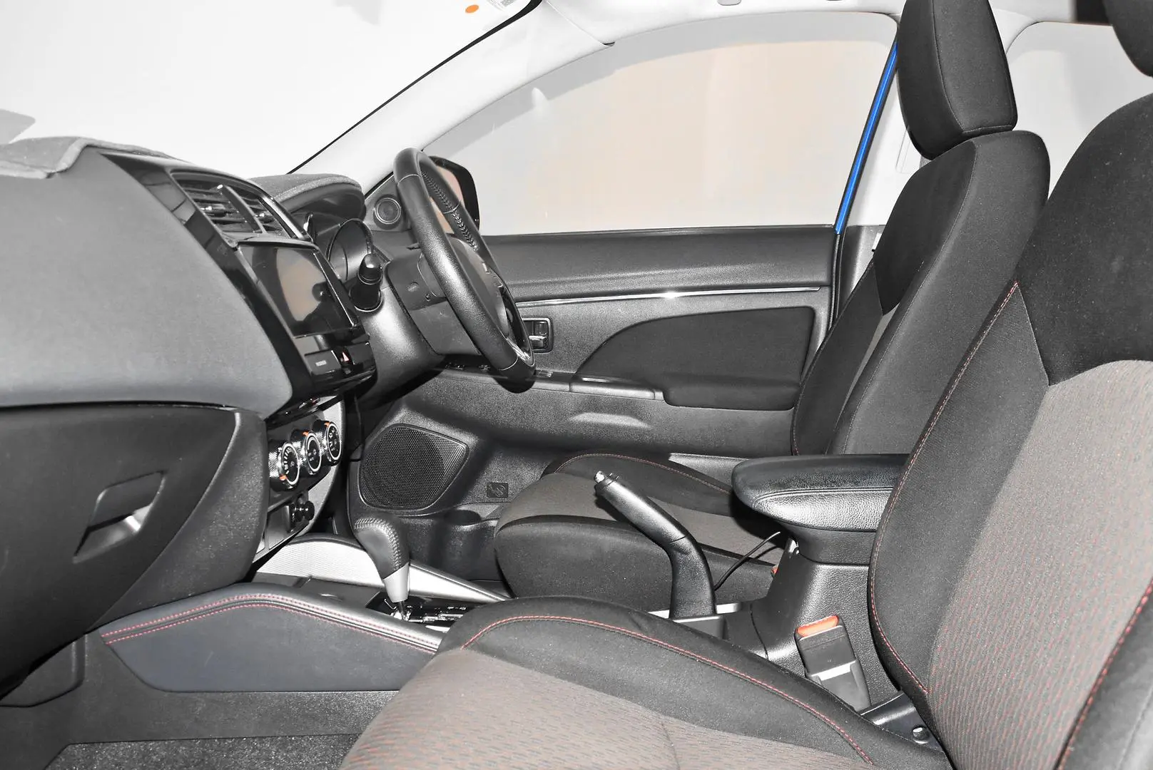 2018 Mitsubishi ASX Gallery Image 17