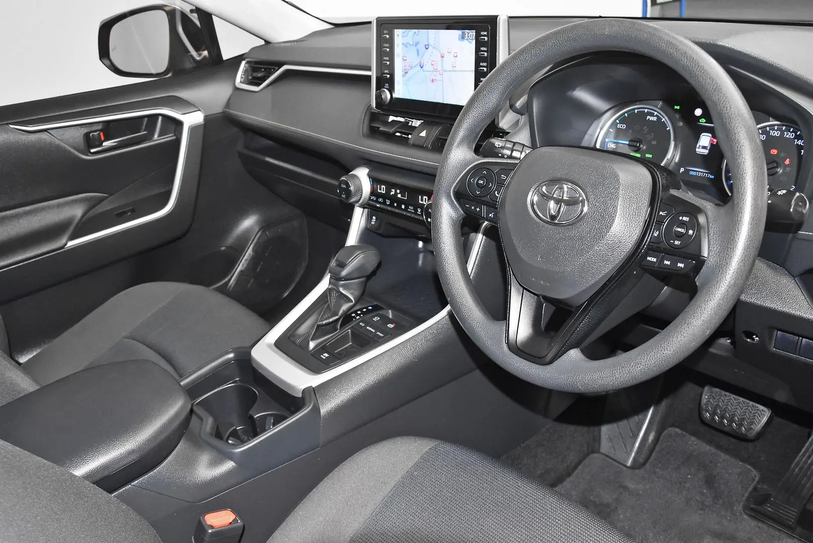 2020 Toyota RAV4 Gallery Image 9
