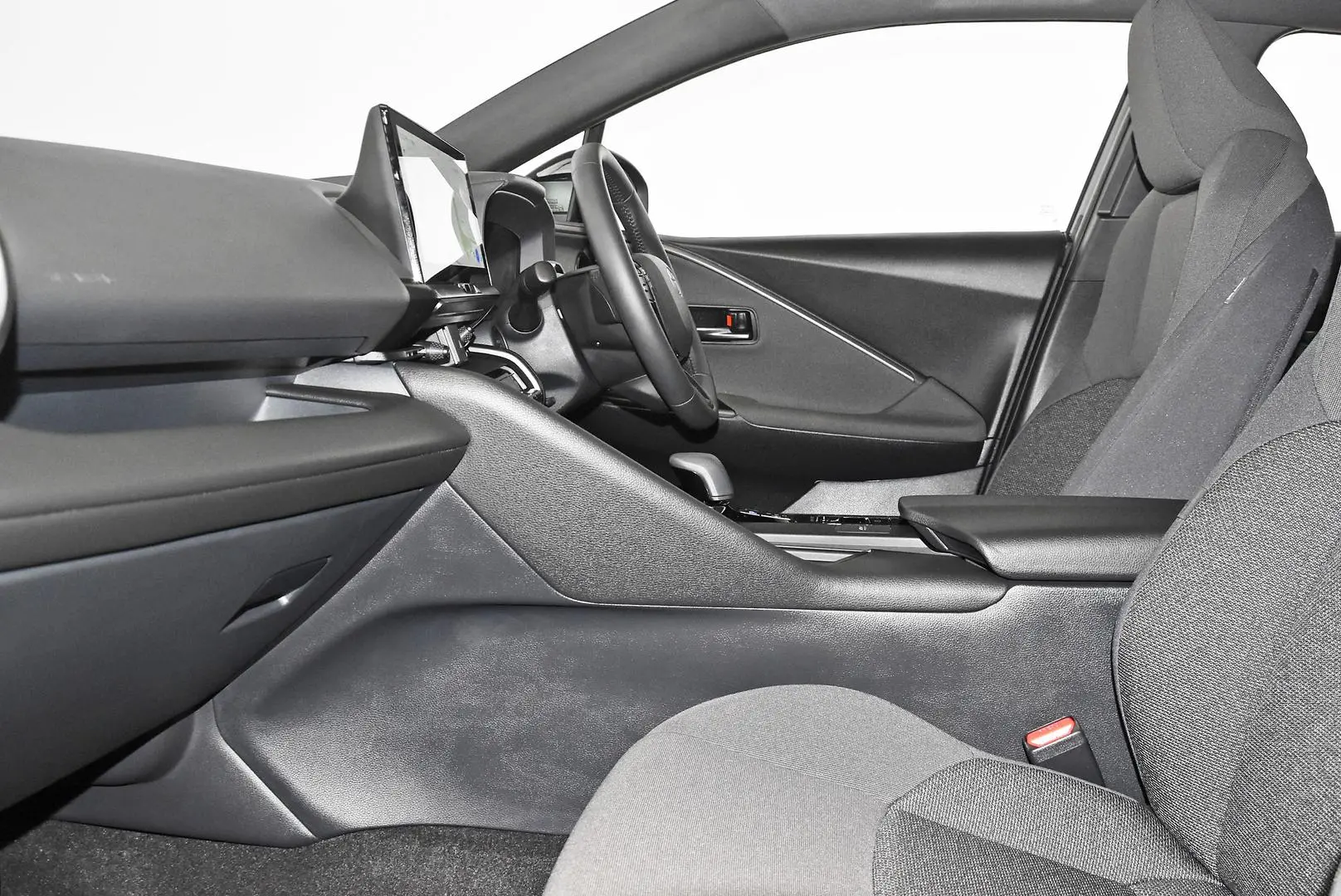 2025 Toyota C-HR Gallery Image 17