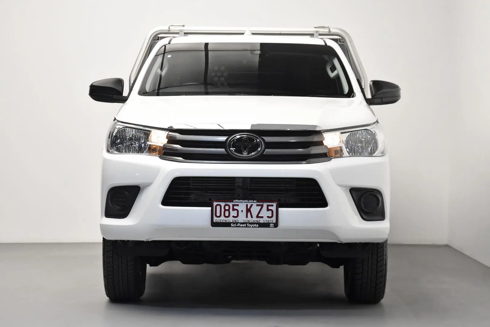 2024 Toyota Hilux Gallery Image 2