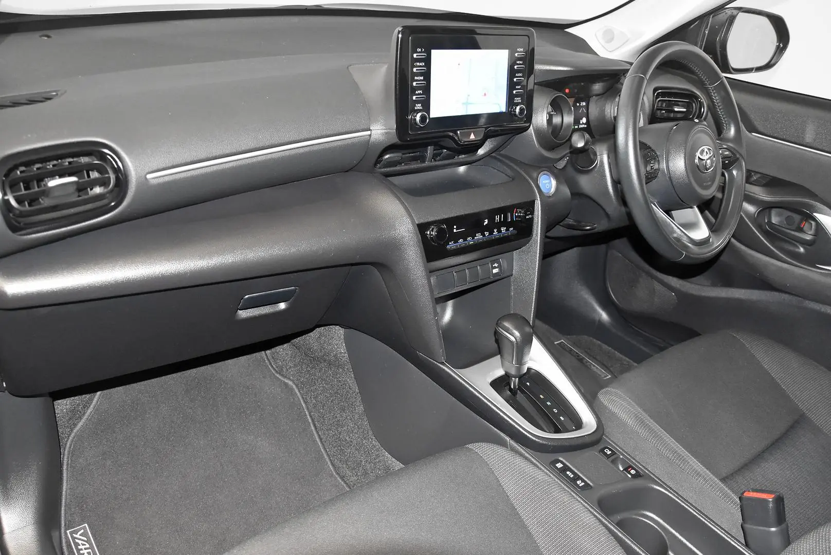 2022 Toyota Yaris Cross Gallery Image 17