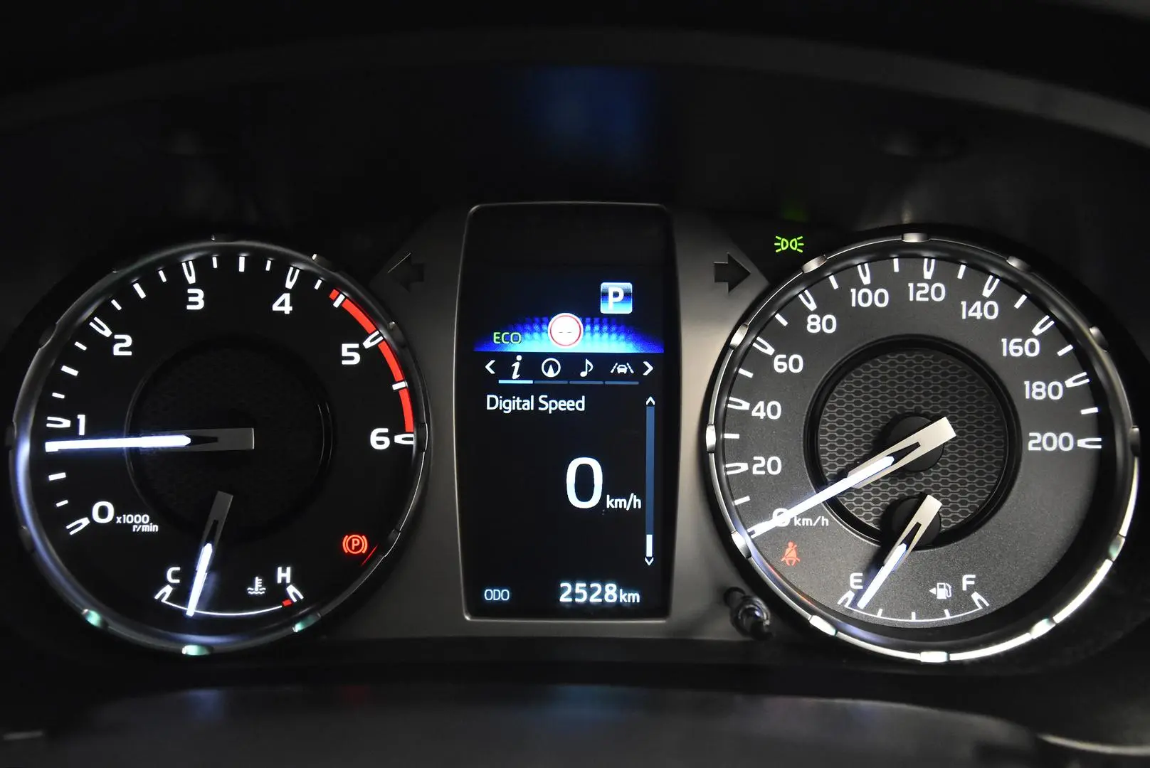2024 Toyota Hilux Gallery Image 10