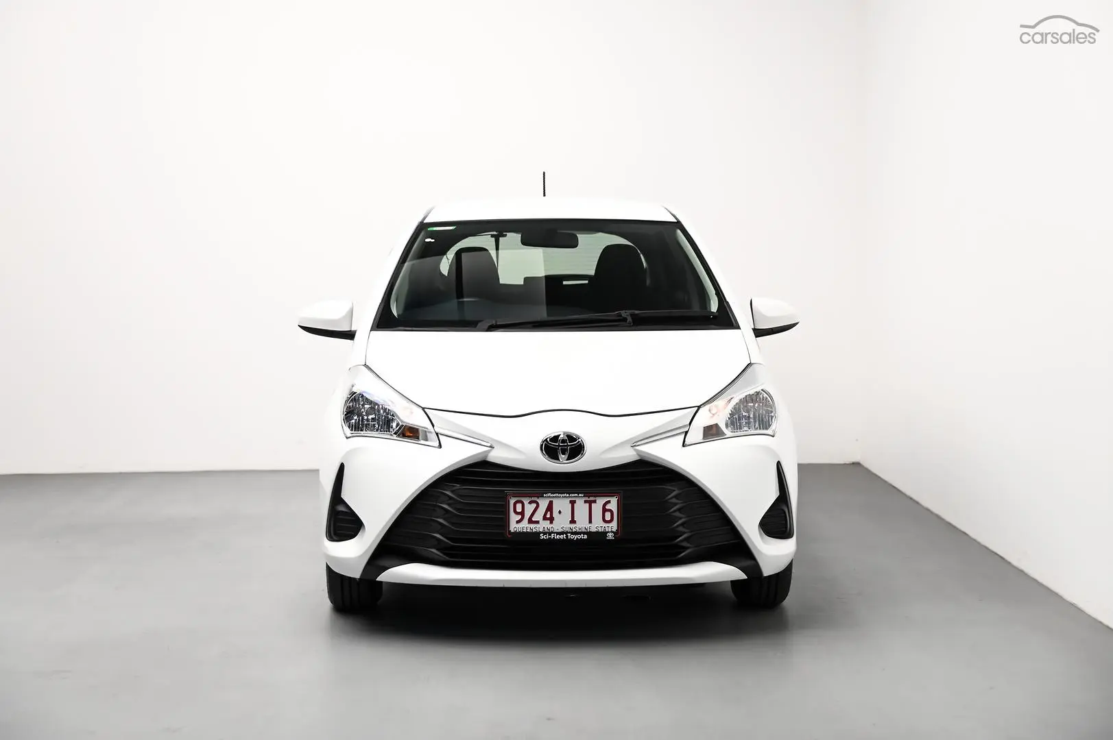 2019 Toyota Yaris Image 2