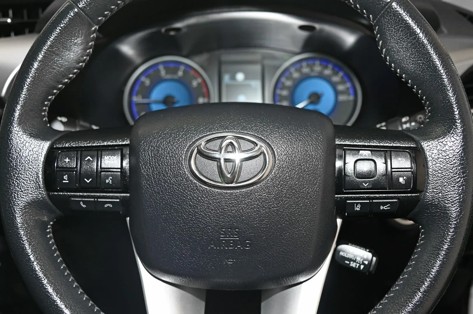 2019 Toyota Hilux Gallery Image 14