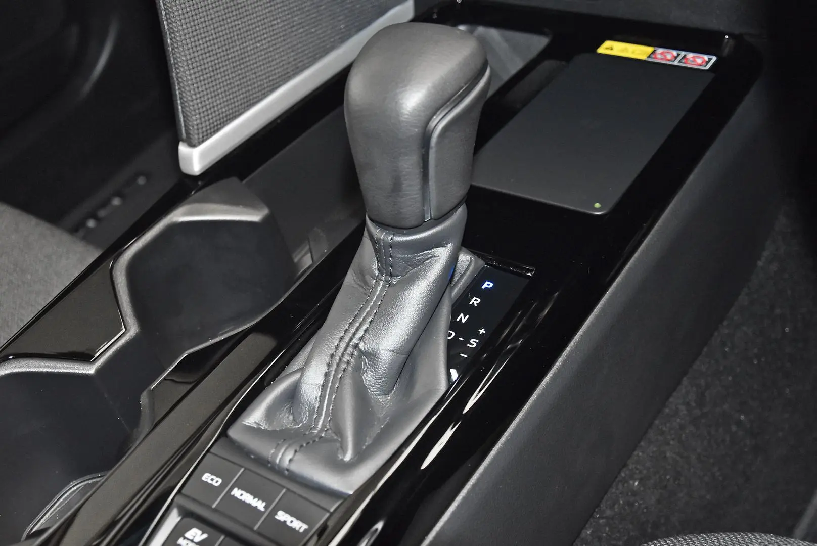 2024 Toyota Camry Gallery Image 13