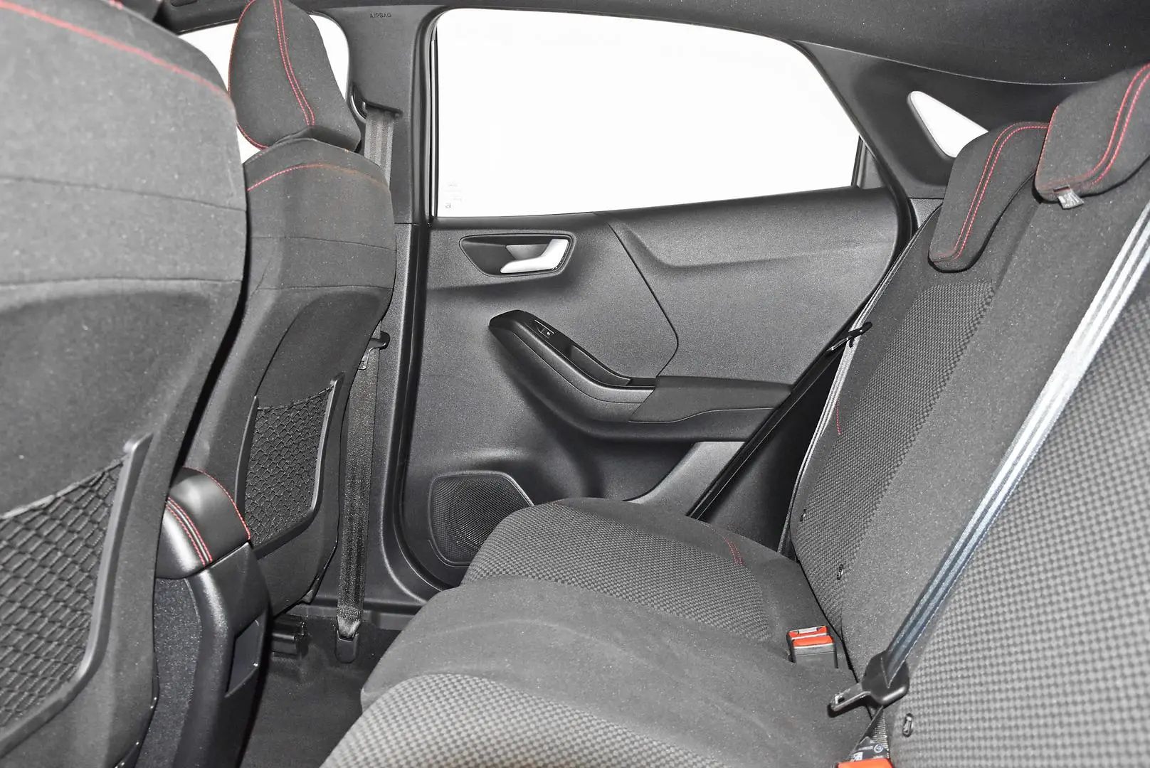 2022 Ford Puma Gallery Image 17