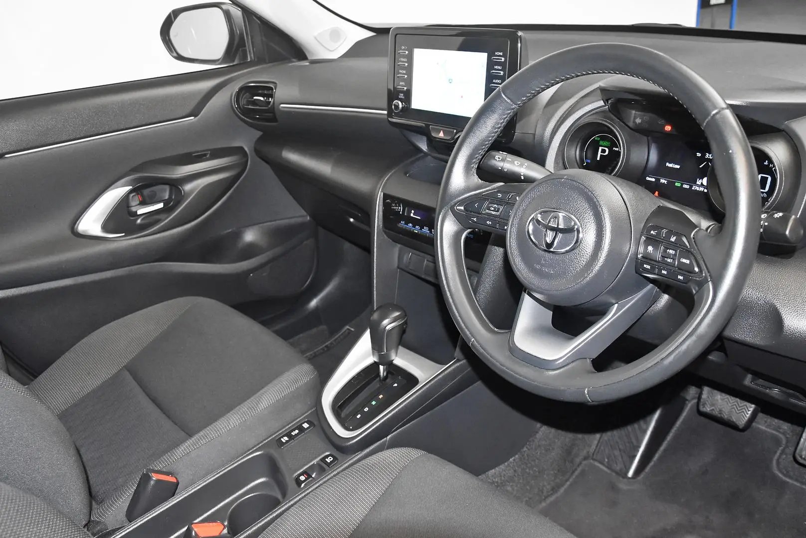2022 Toyota Yaris Cross Gallery Image 9