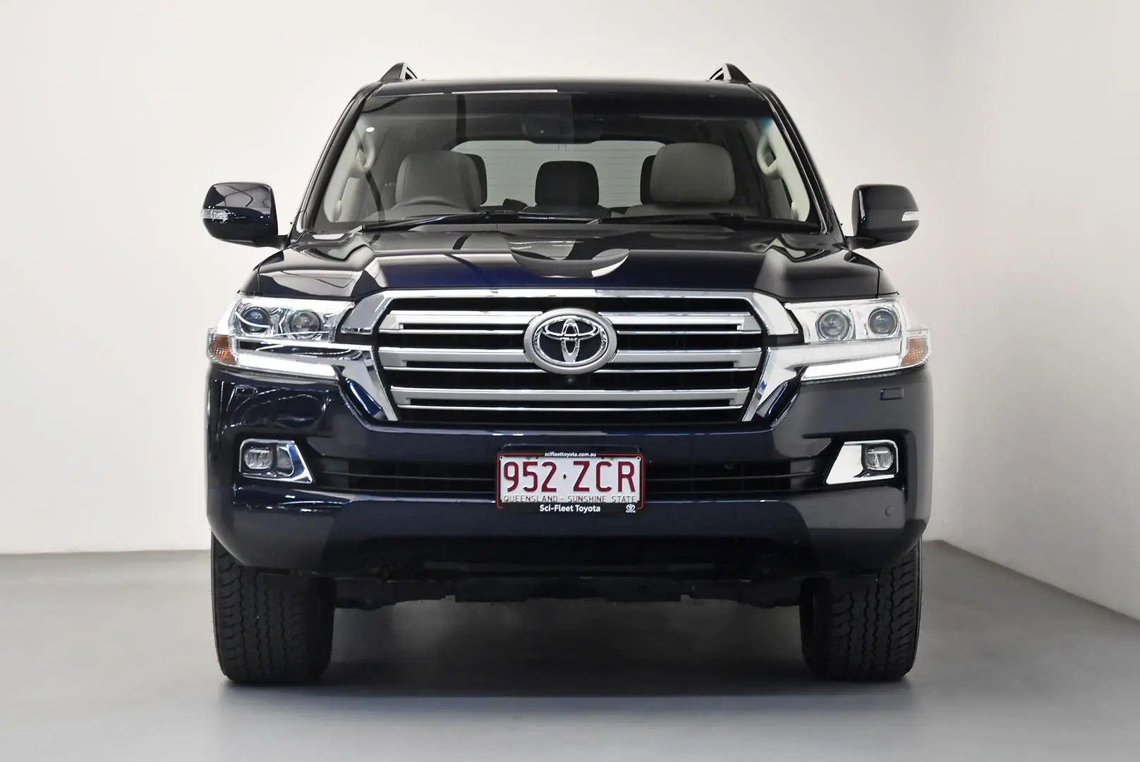 2019 Toyota Landcruiser Gallery Image 2