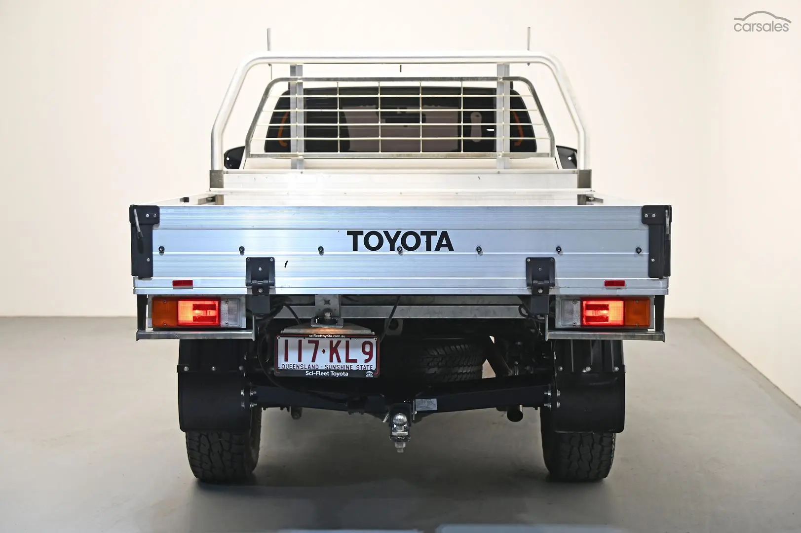 2020 Toyota Hilux Image 6