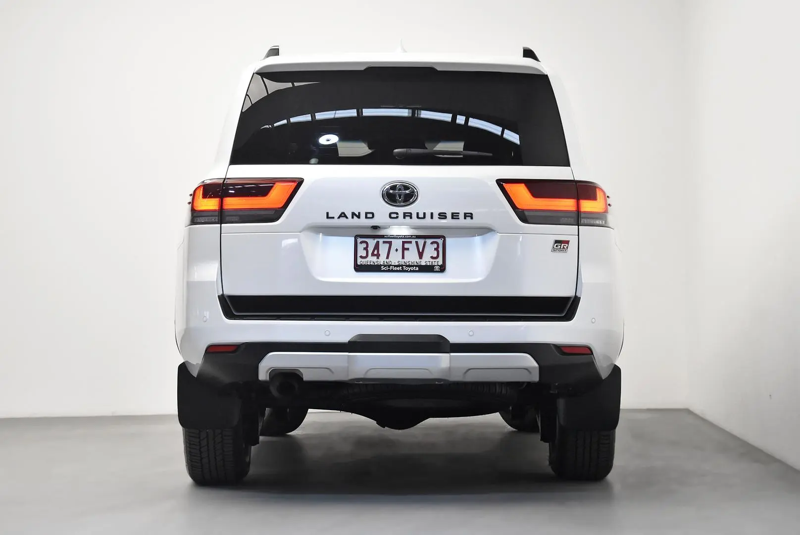 2022 Toyota Landcruiser Gallery Image 6