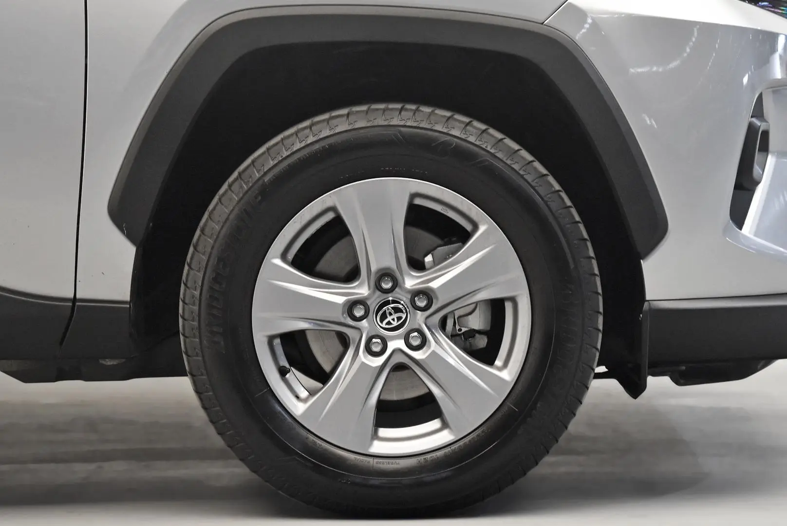 2024 Toyota RAV4 Gallery Image 23