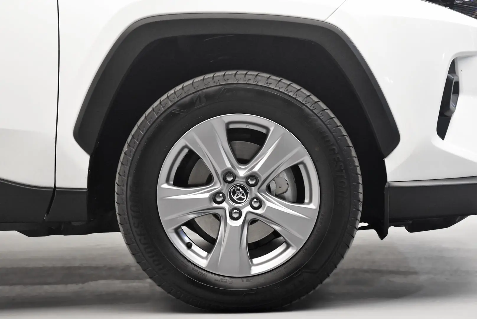 2024 Toyota RAV4 Gallery Image 23