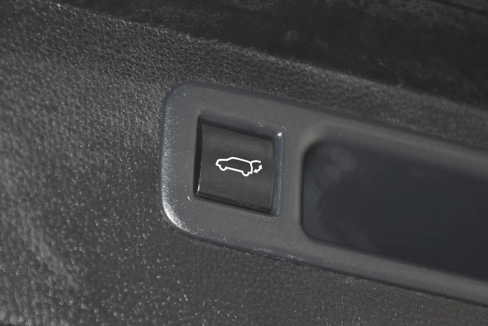 2021 Toyota Kluger Gallery Image 23