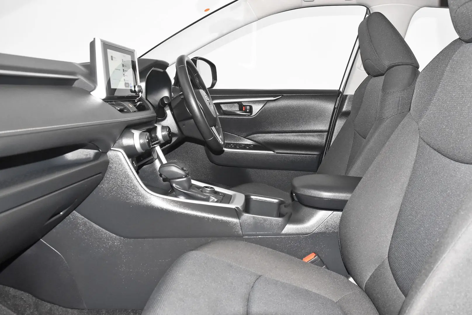 2025 Toyota RAV4 Gallery Image 18