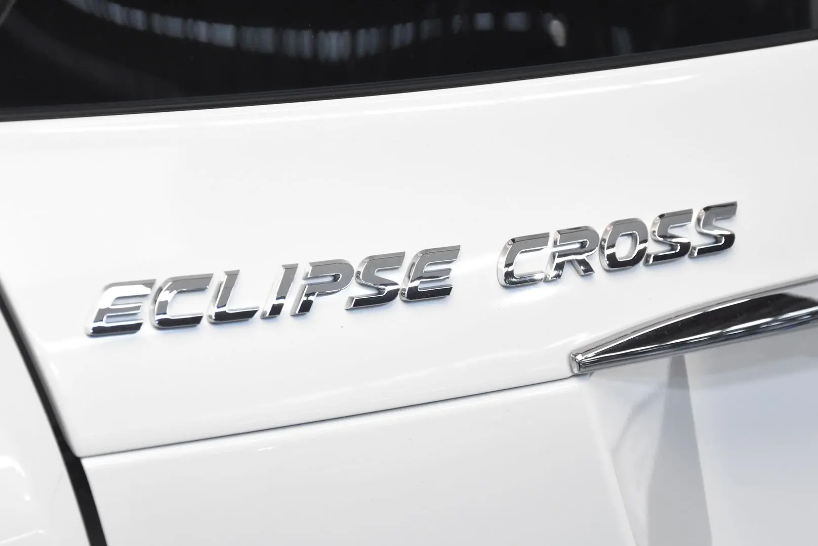 2018 Mitsubishi Eclipse Cross Gallery Image 7