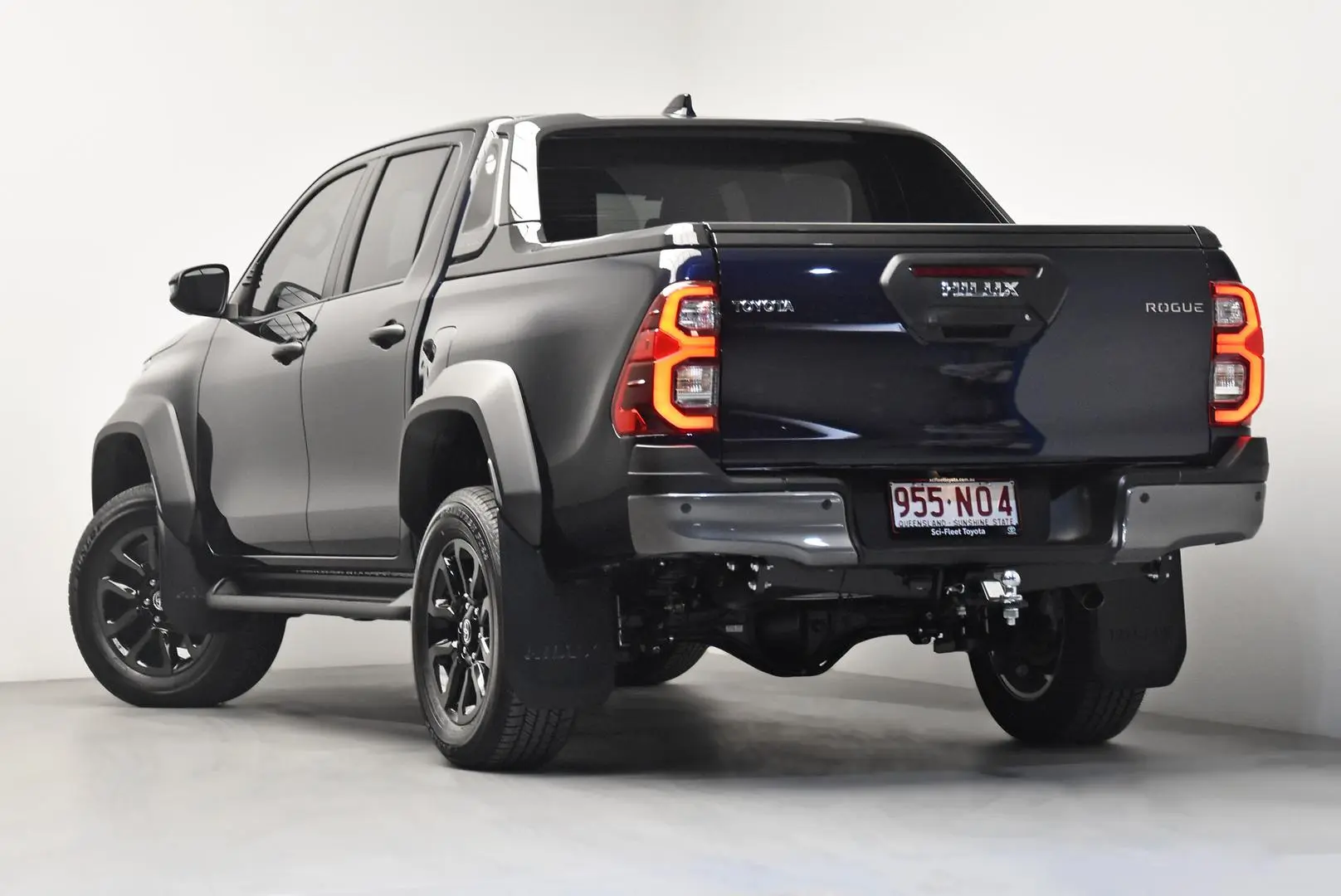 2025 Toyota Hilux Gallery Image 5