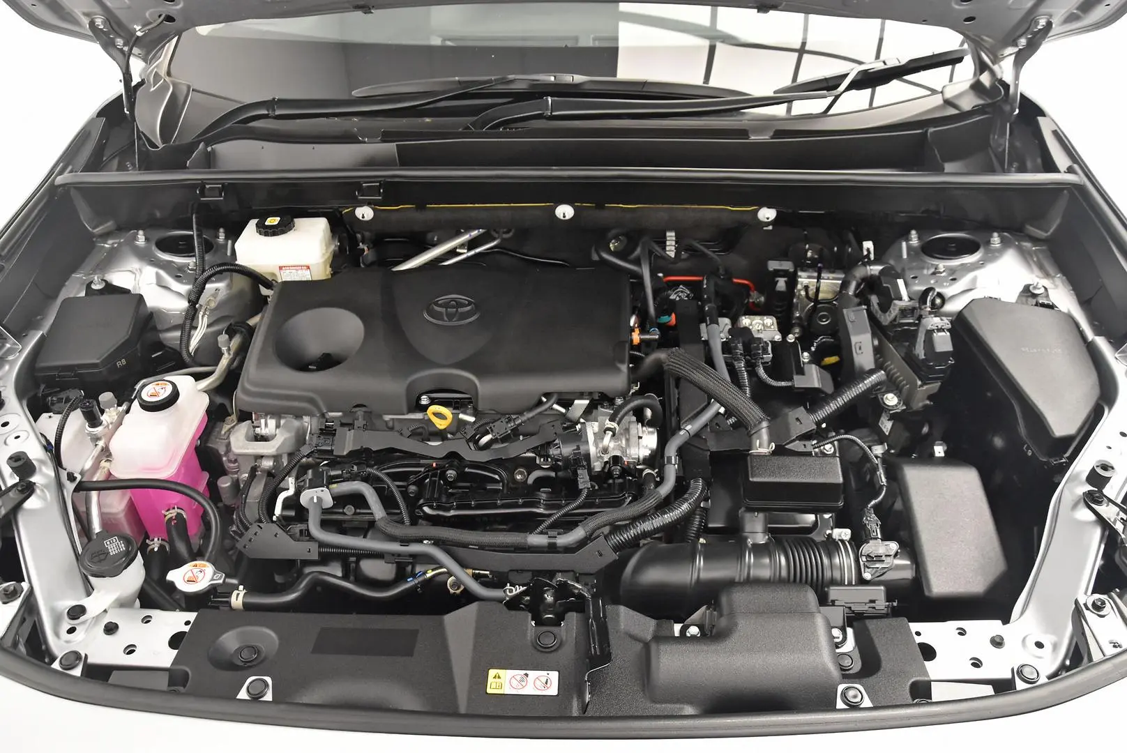 2022 Toyota RAV4 Gallery Image 24