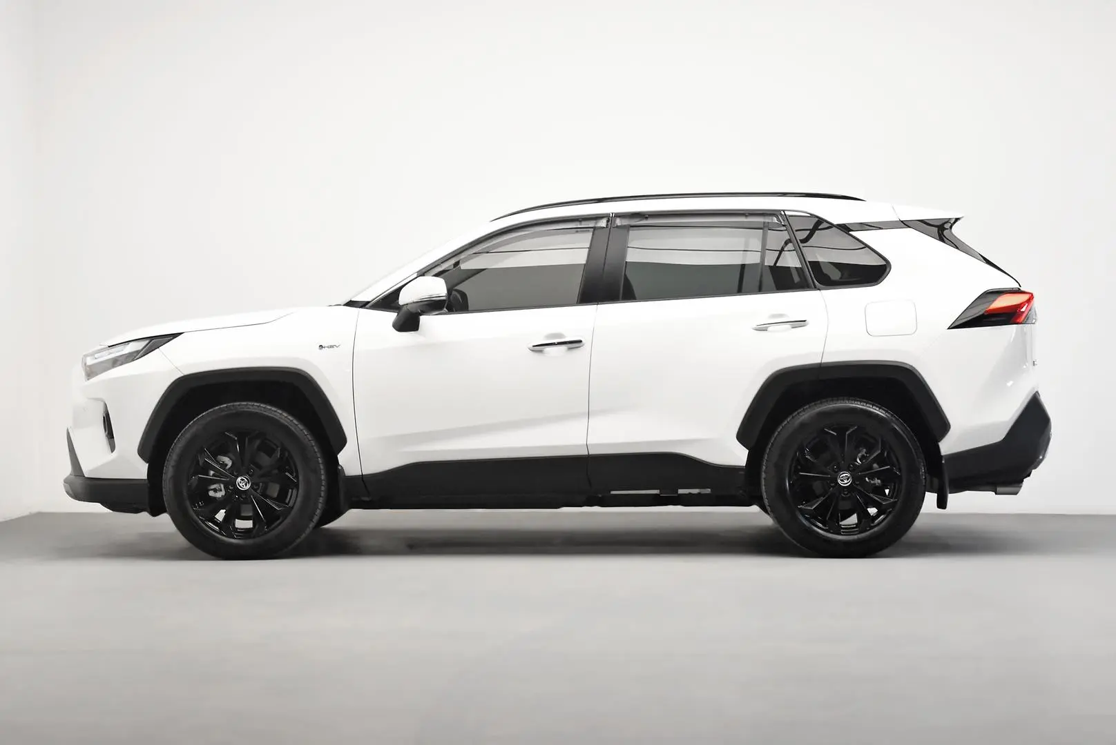 2024 Toyota RAV4 Gallery Image 4