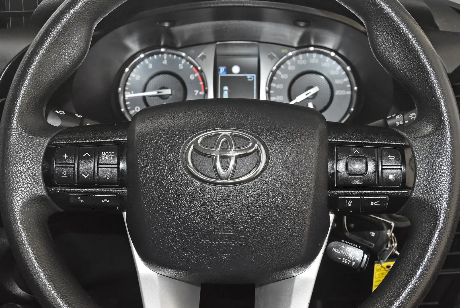 2021 Toyota Hilux Gallery Image 13