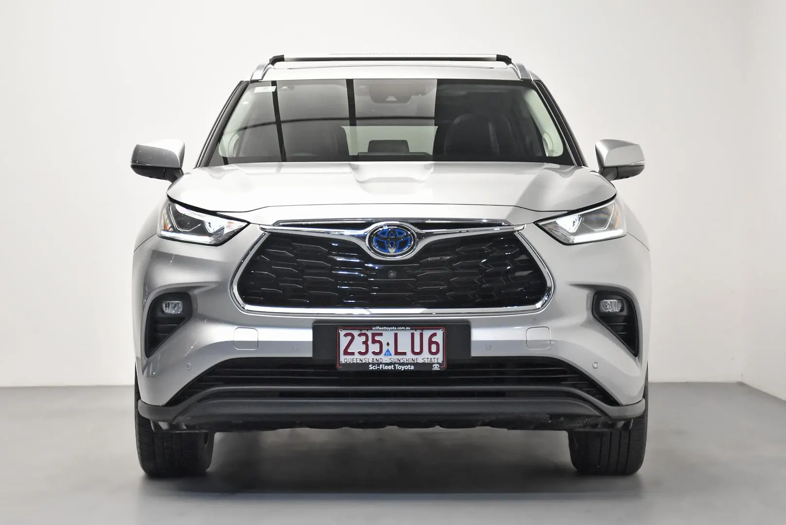 2021 Toyota Kluger Gallery Image 2