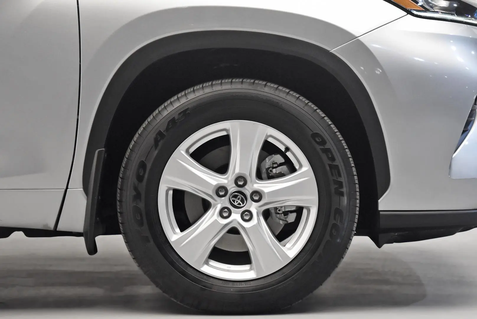 2023 Toyota Kluger Gallery Image 23