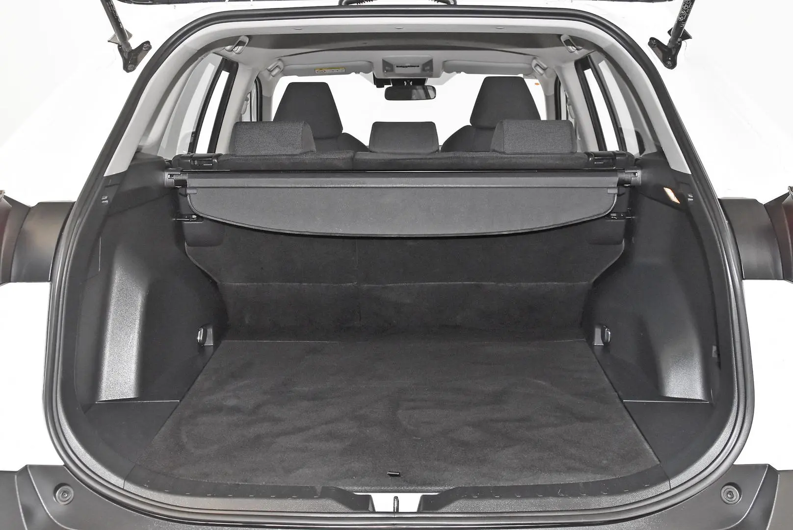 2019 Toyota RAV4 Gallery Image 20