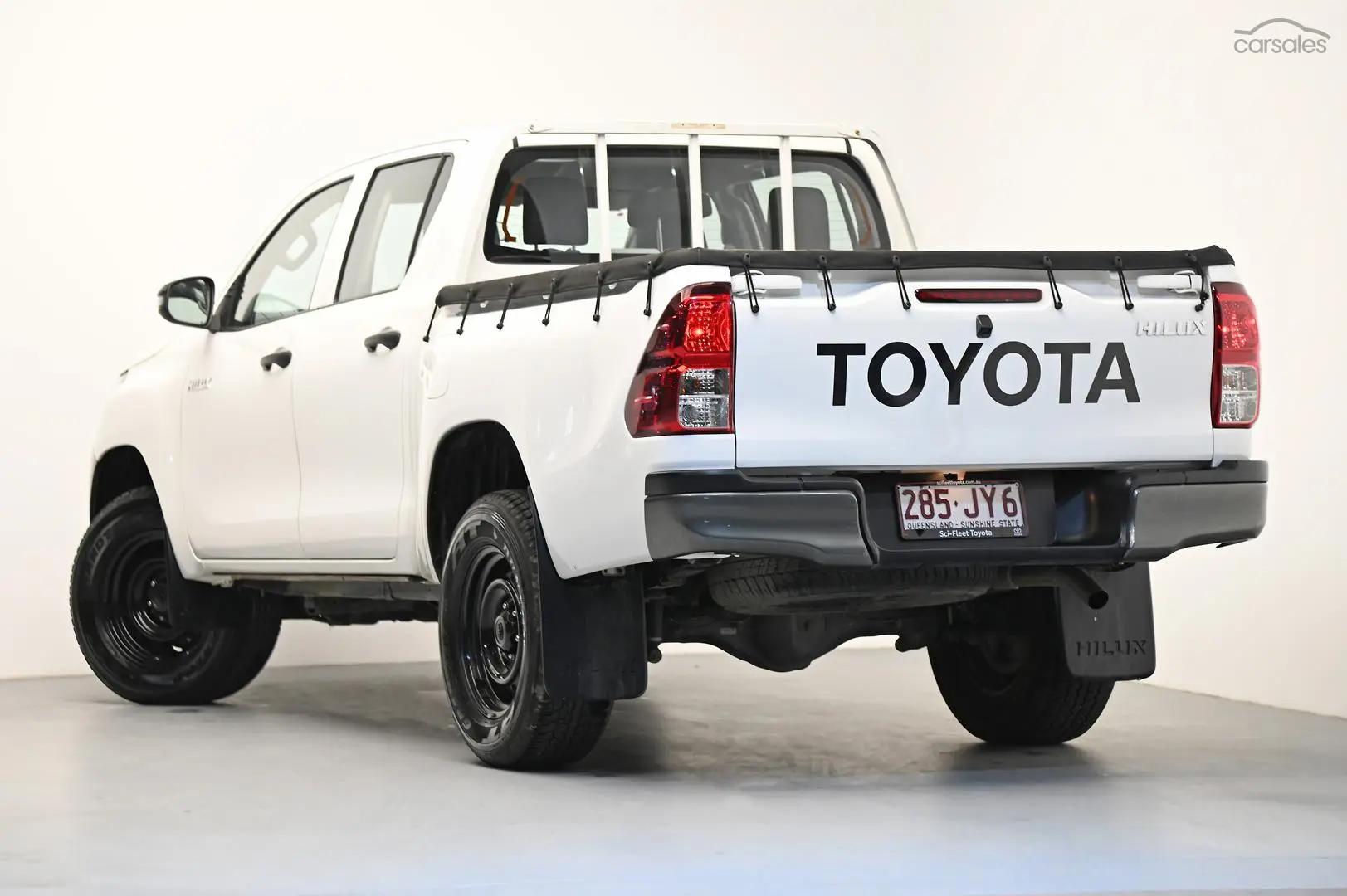 2019 Toyota Hilux Image 5