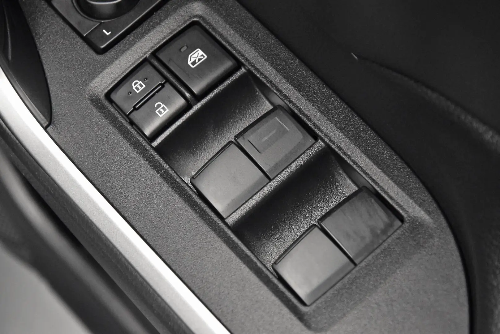 2024 Toyota RAV4 Gallery Image 10