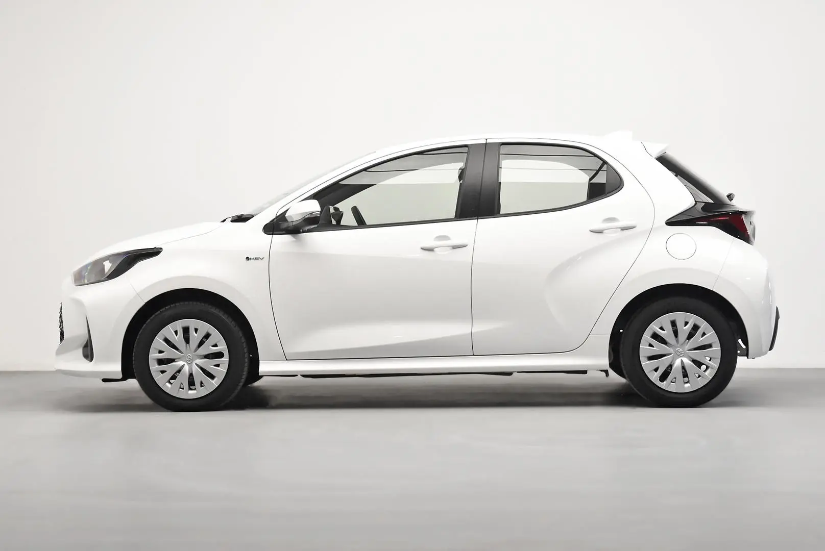 2025 Toyota Yaris Gallery Image 4