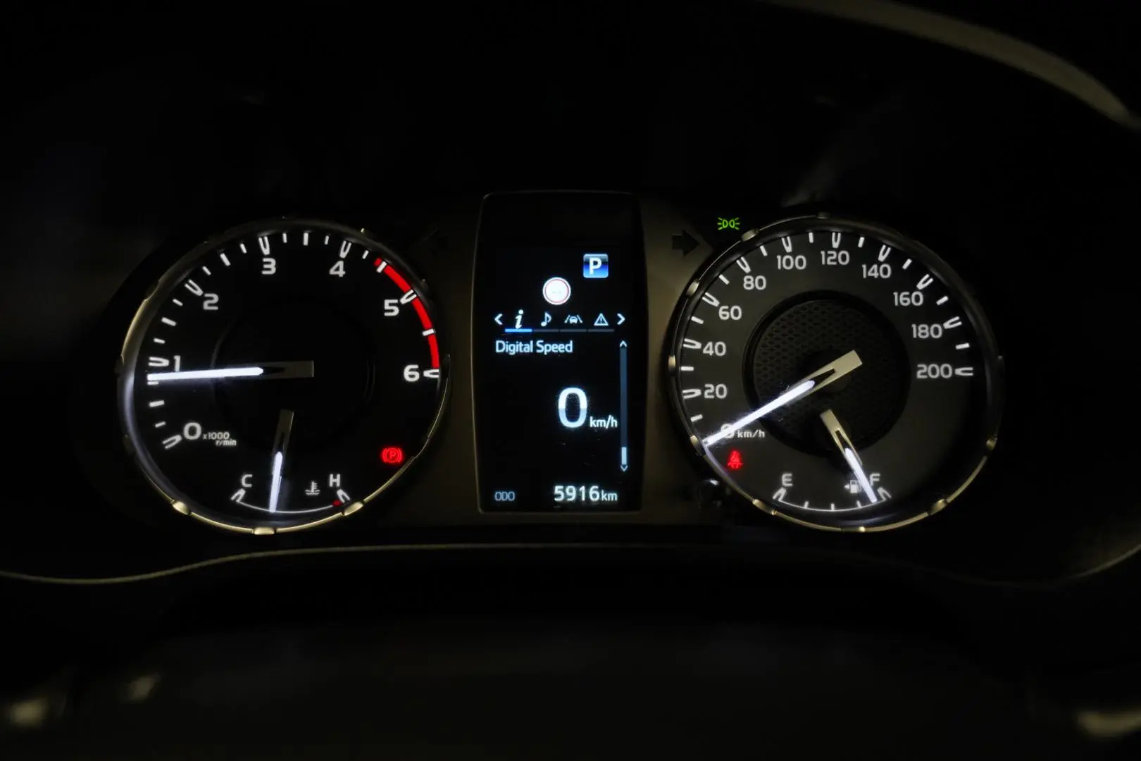 2024 Toyota Hilux Gallery Image 12