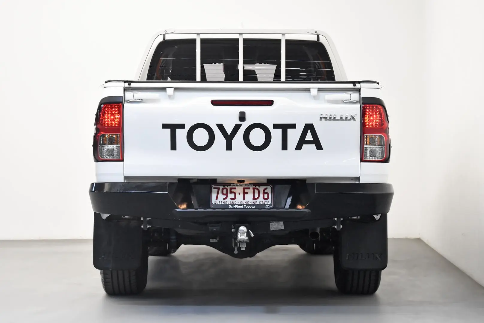 2022 Toyota Hilux Gallery Image 6