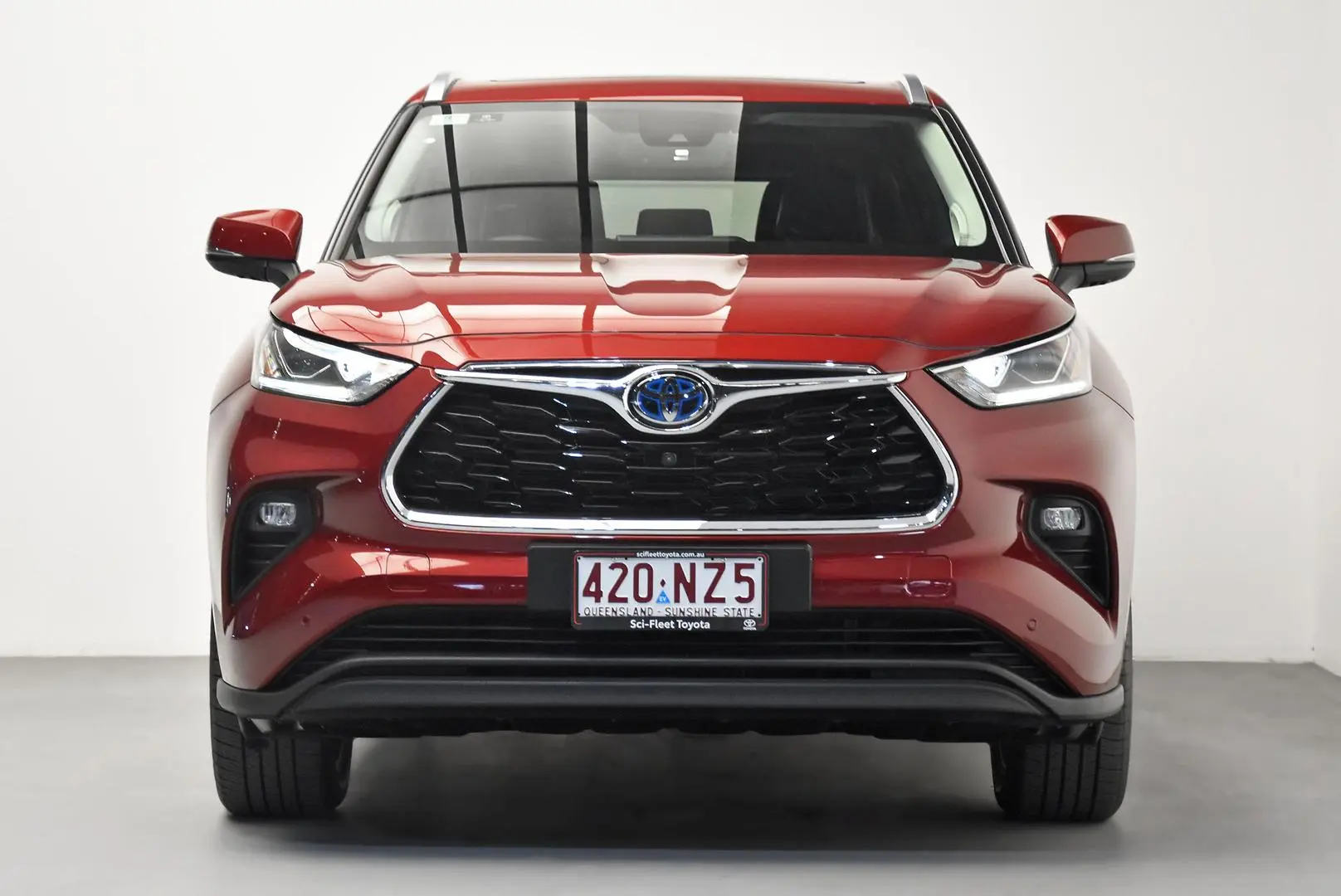 2022 Toyota Kluger Gallery Image 2