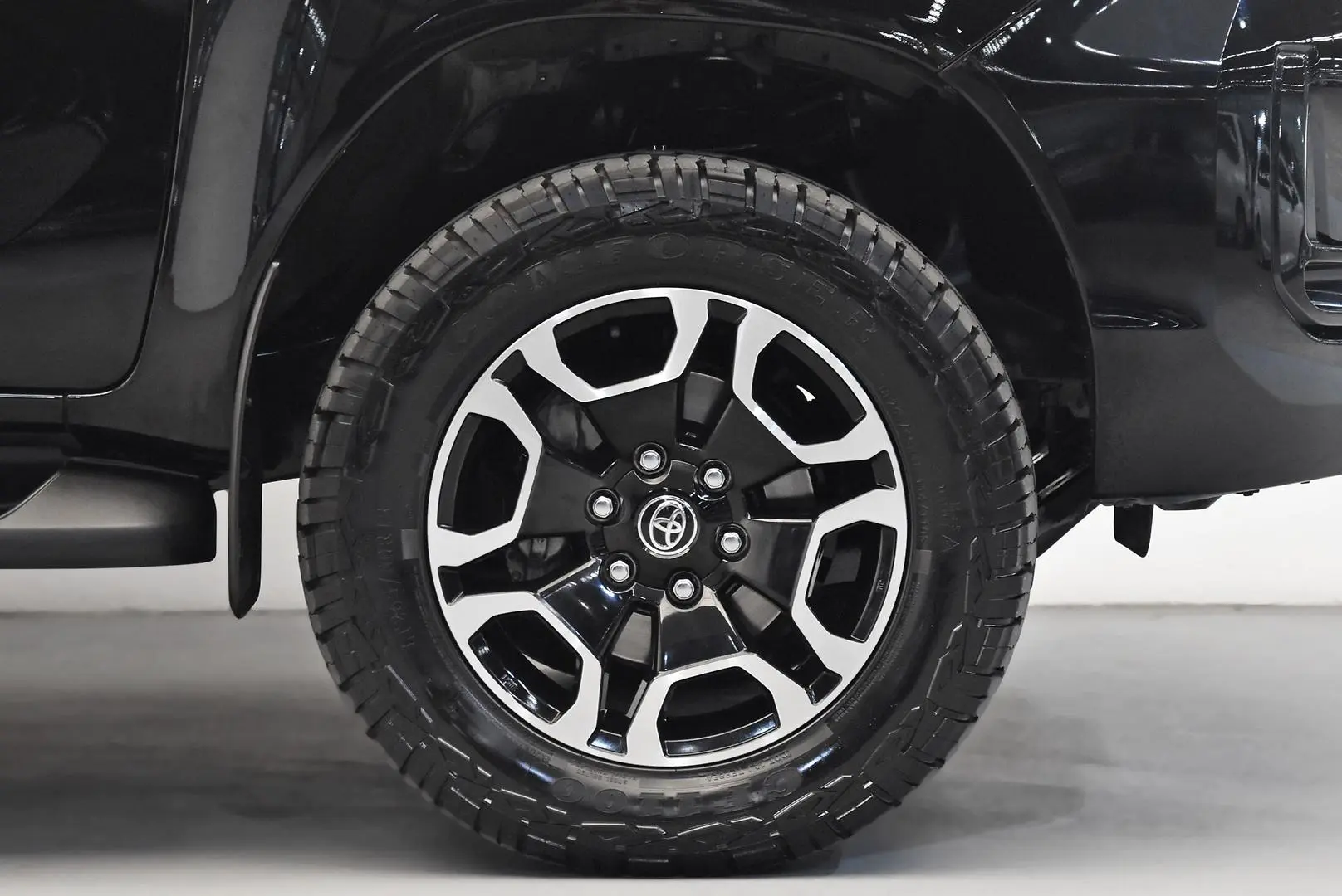 2022 Toyota Hilux Gallery Image 22