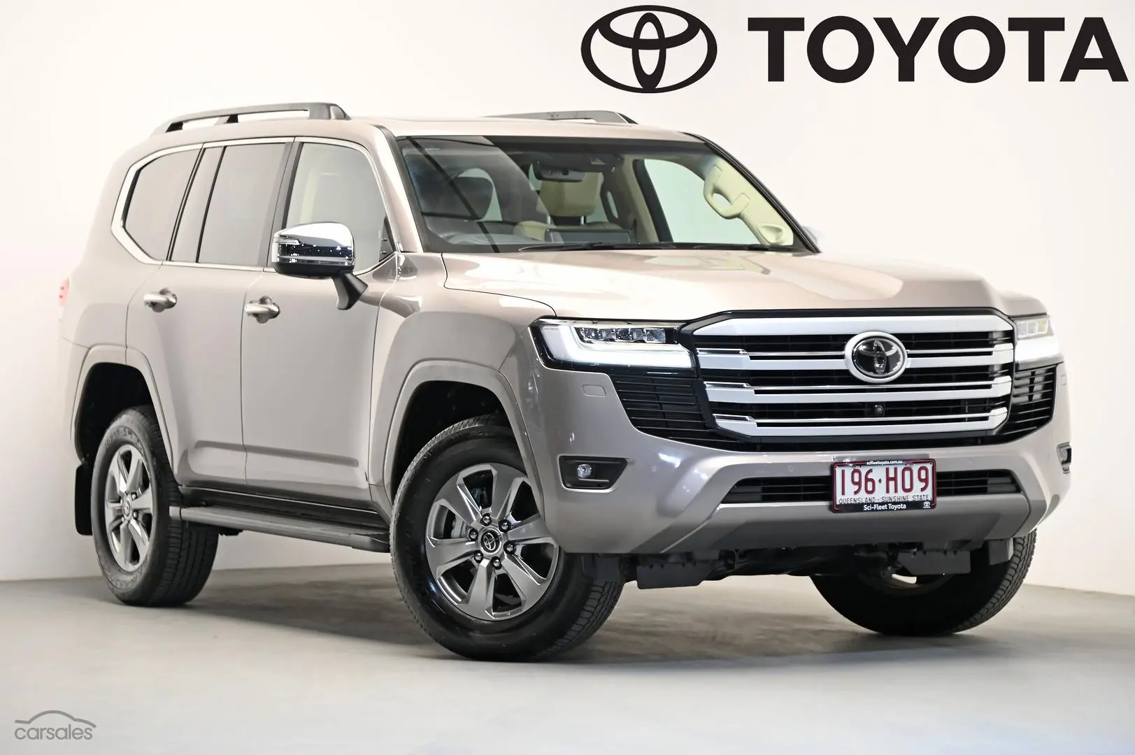 2023 Toyota Landcruiser Image 1