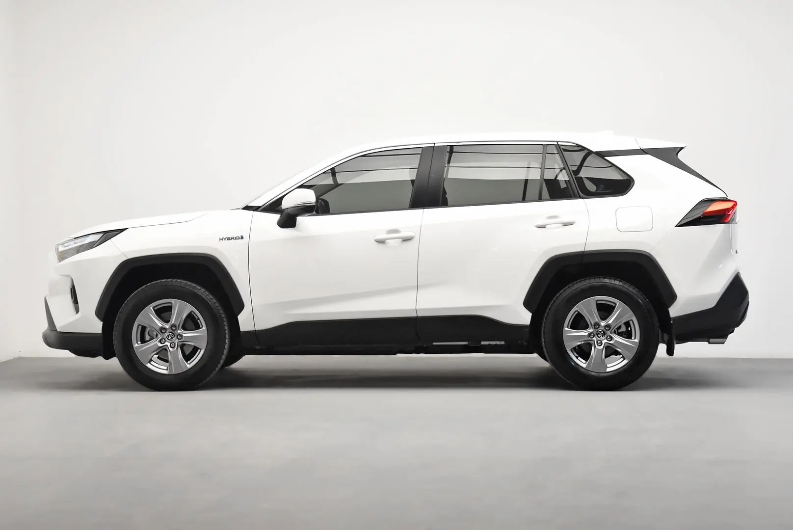 2024 Toyota RAV4 Gallery Image 4