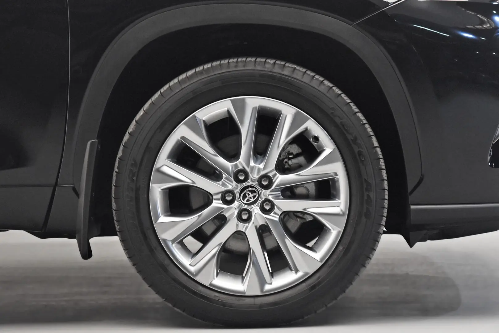 2024 Toyota Kluger Gallery Image 26