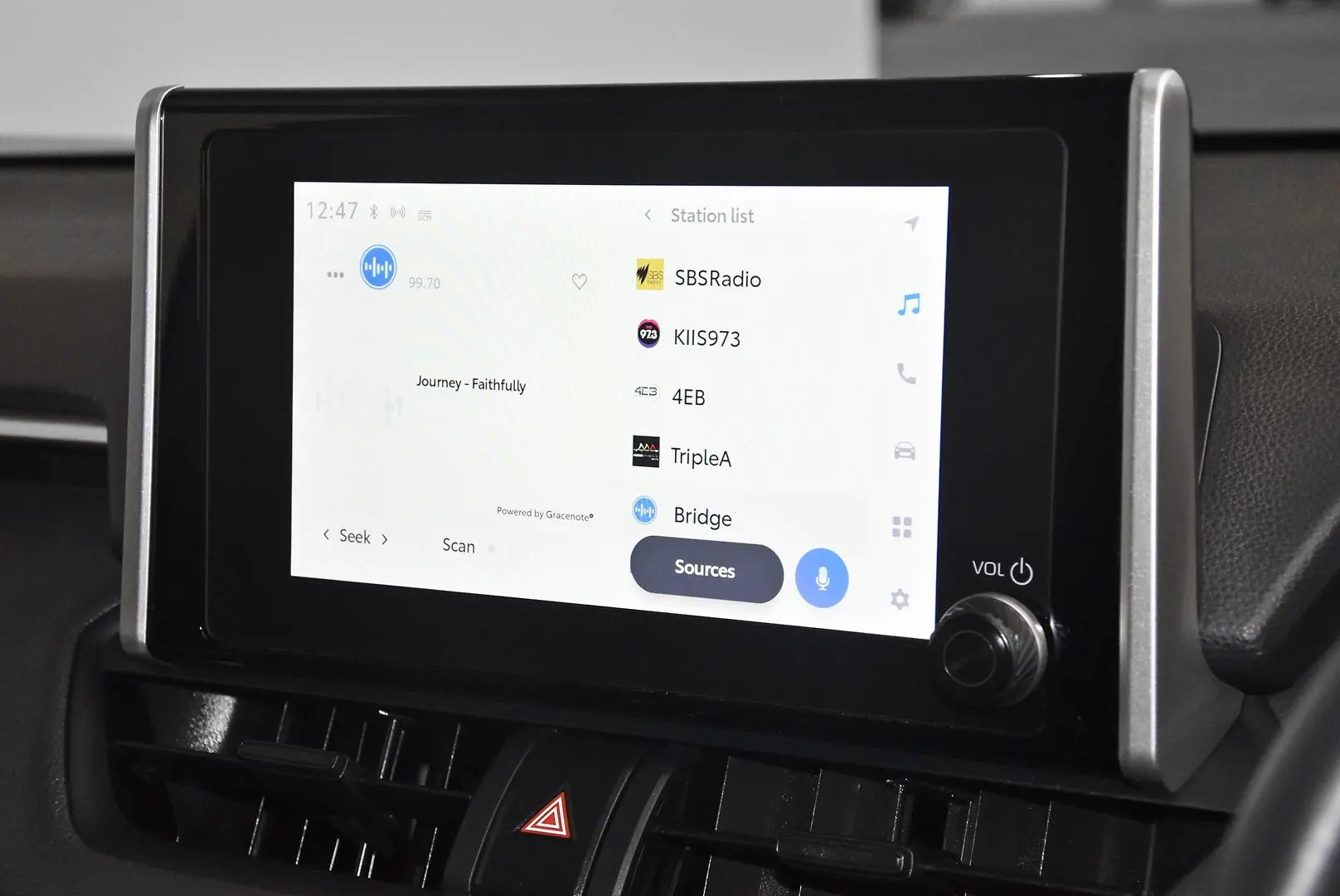 2024 Toyota RAV4 Gallery Image 12