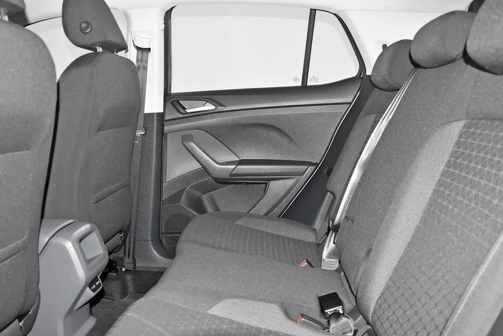 2021 Volkswagen T-Cross Gallery Image 17