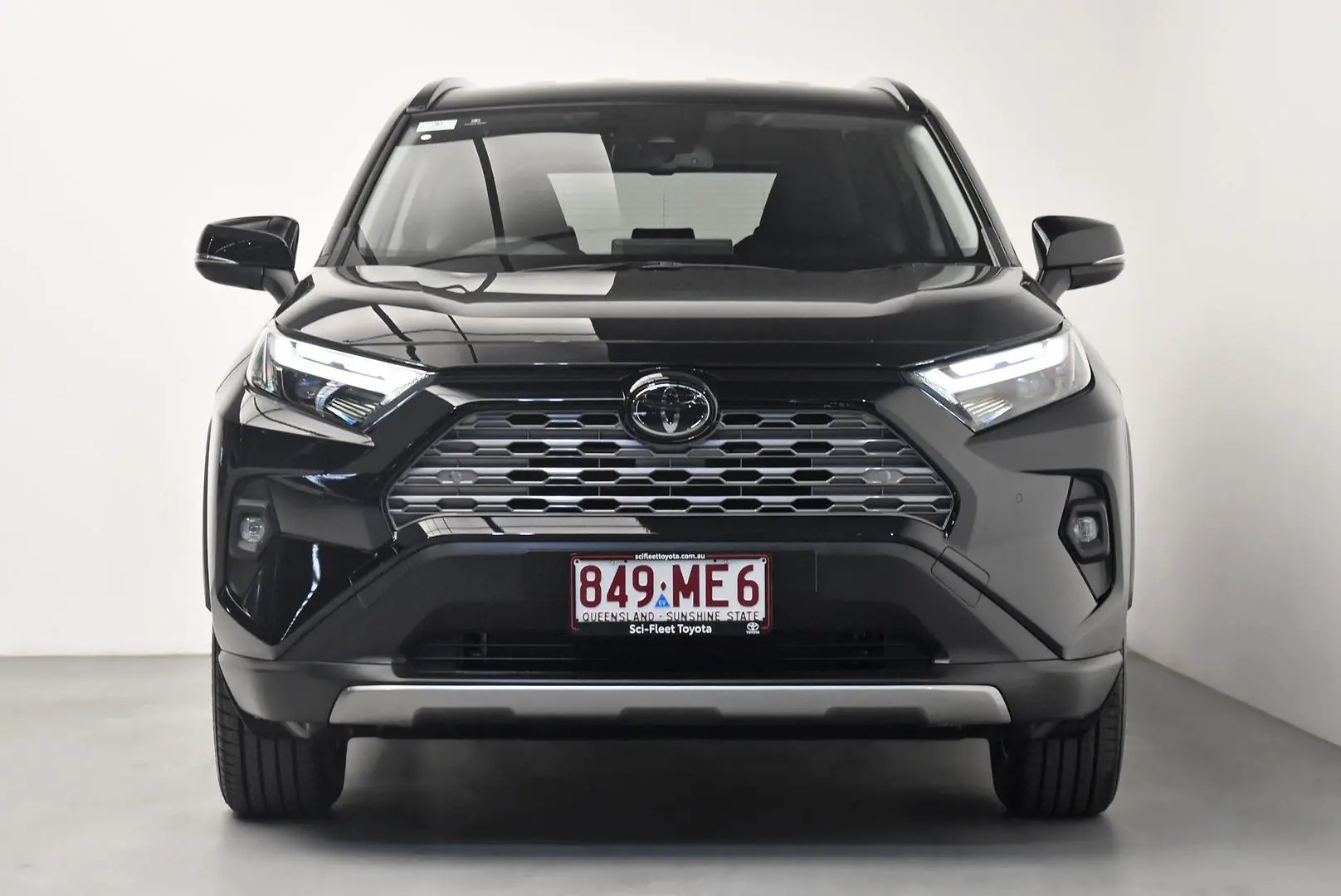 2025 Toyota RAV4 Gallery Image 2