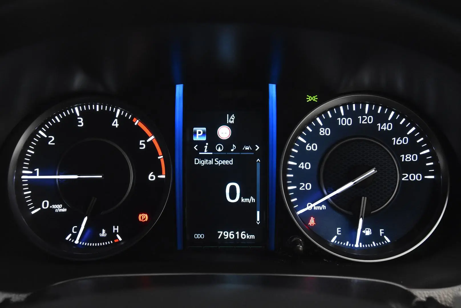 2021 Toyota Fortuner Gallery Image 9