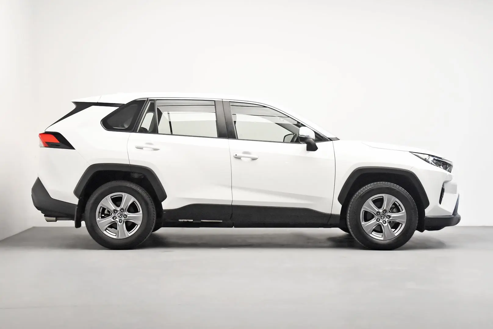 2021 Toyota Rav4 Gallery Image 3